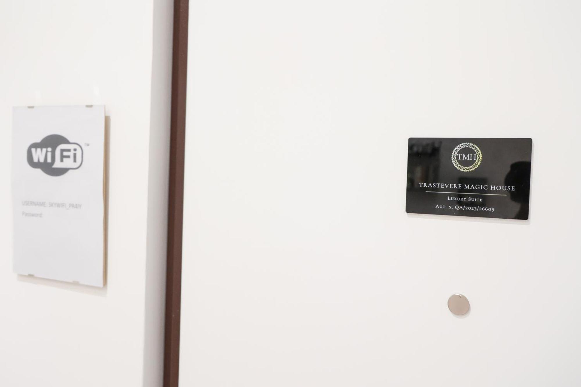 רומא Trastevere Magic House Luxury Suite מראה חיצוני תמונה